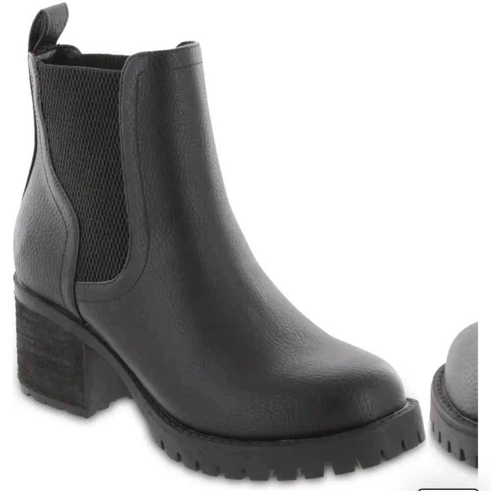 MIA Black Boots